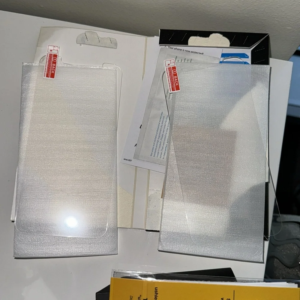 iPhone 11 screen protectors/ privacy protector screen